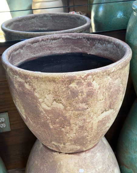 Torino ceramic planter at Casa Del Lobo